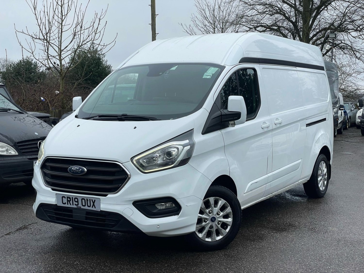 Ford Transit Custom Listing Image