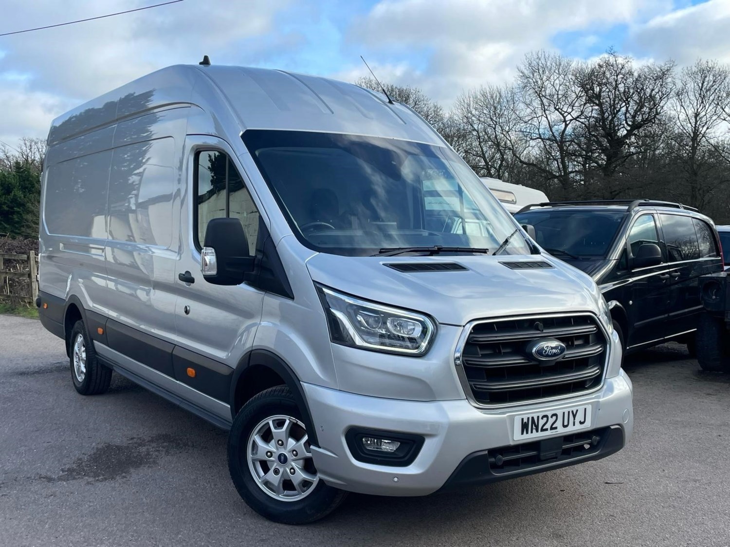 2022 (22) Ford Transit 2.0 EcoBlue Hybrid 130ps H3 Limited Van For Sale In London, London