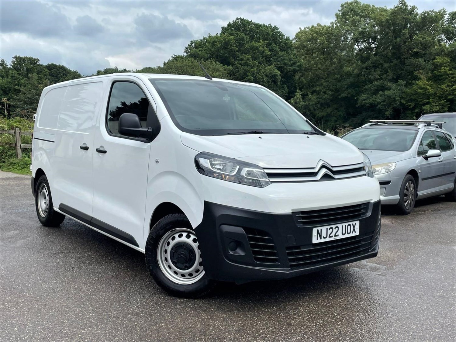 Citroen Dispatch Listing Image