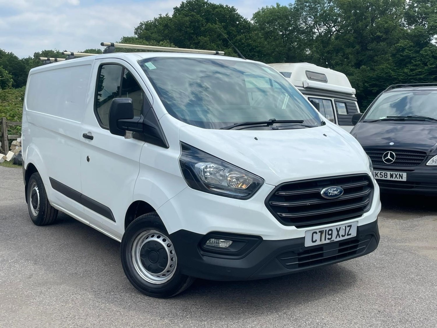 Ford Transit Custom Listing Image