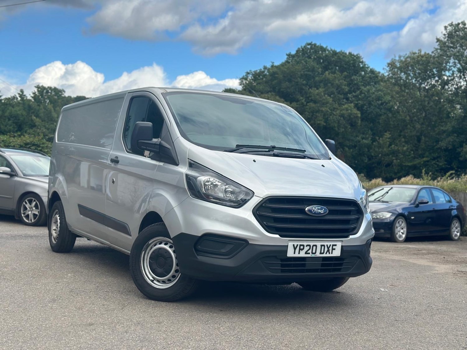 Ford Transit Custom Listing Image