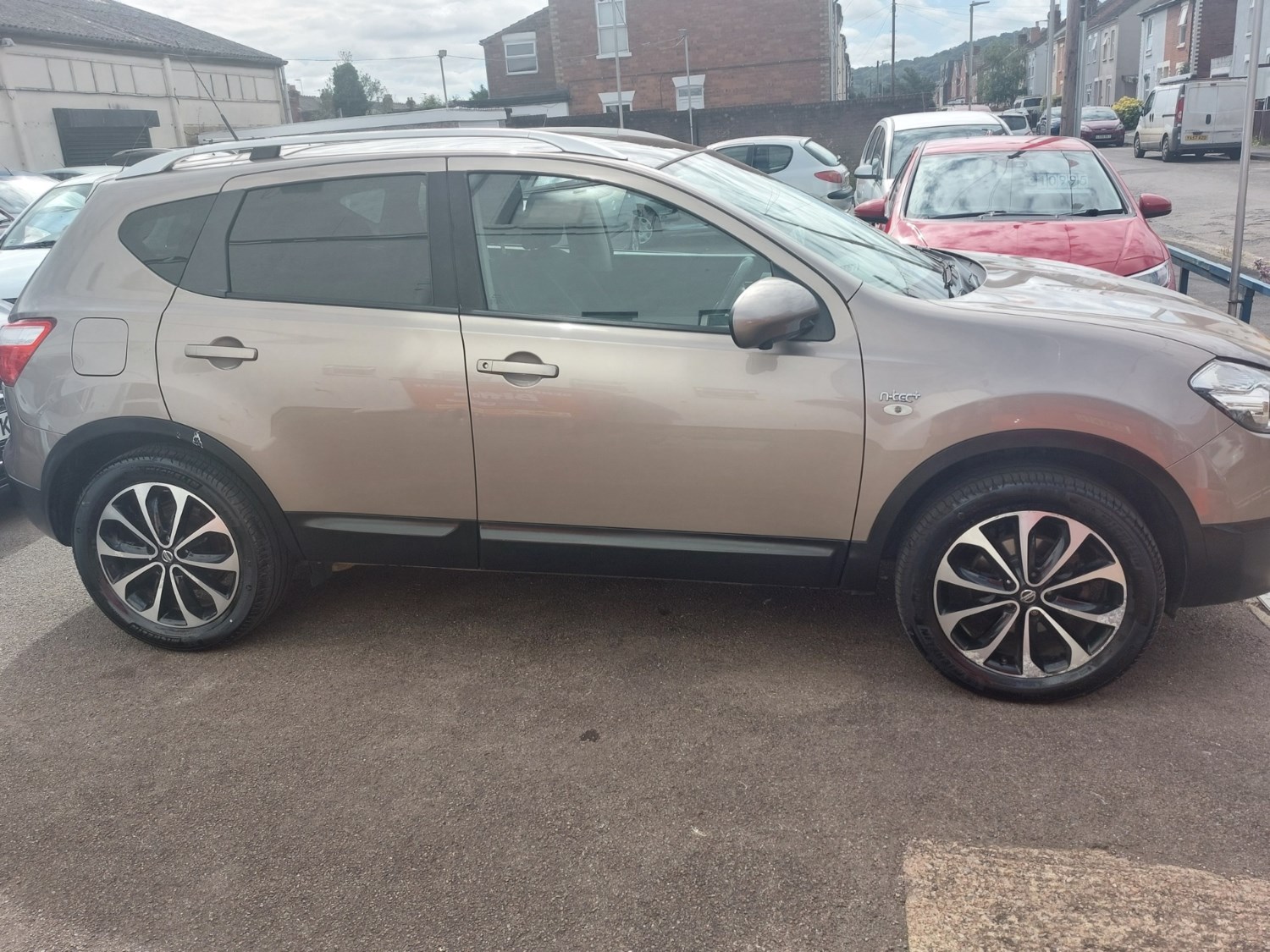 Nissan Qashqai Listing Image