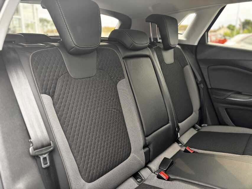 Vauxhall Grandland X Listing Image