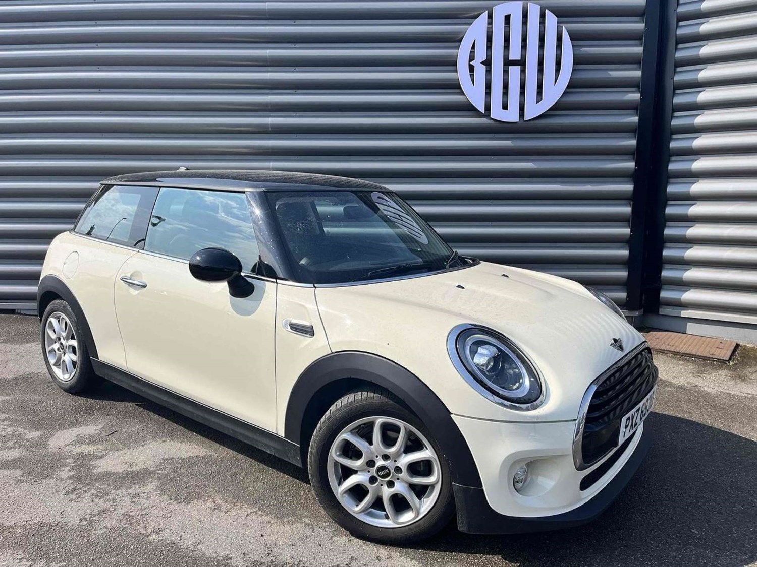 MINI Hatch Listing Image