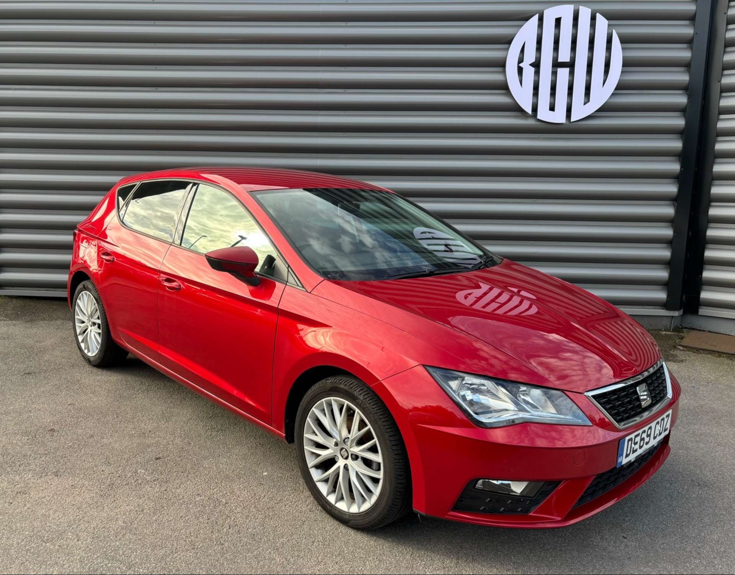 SEAT Leon Listing Image