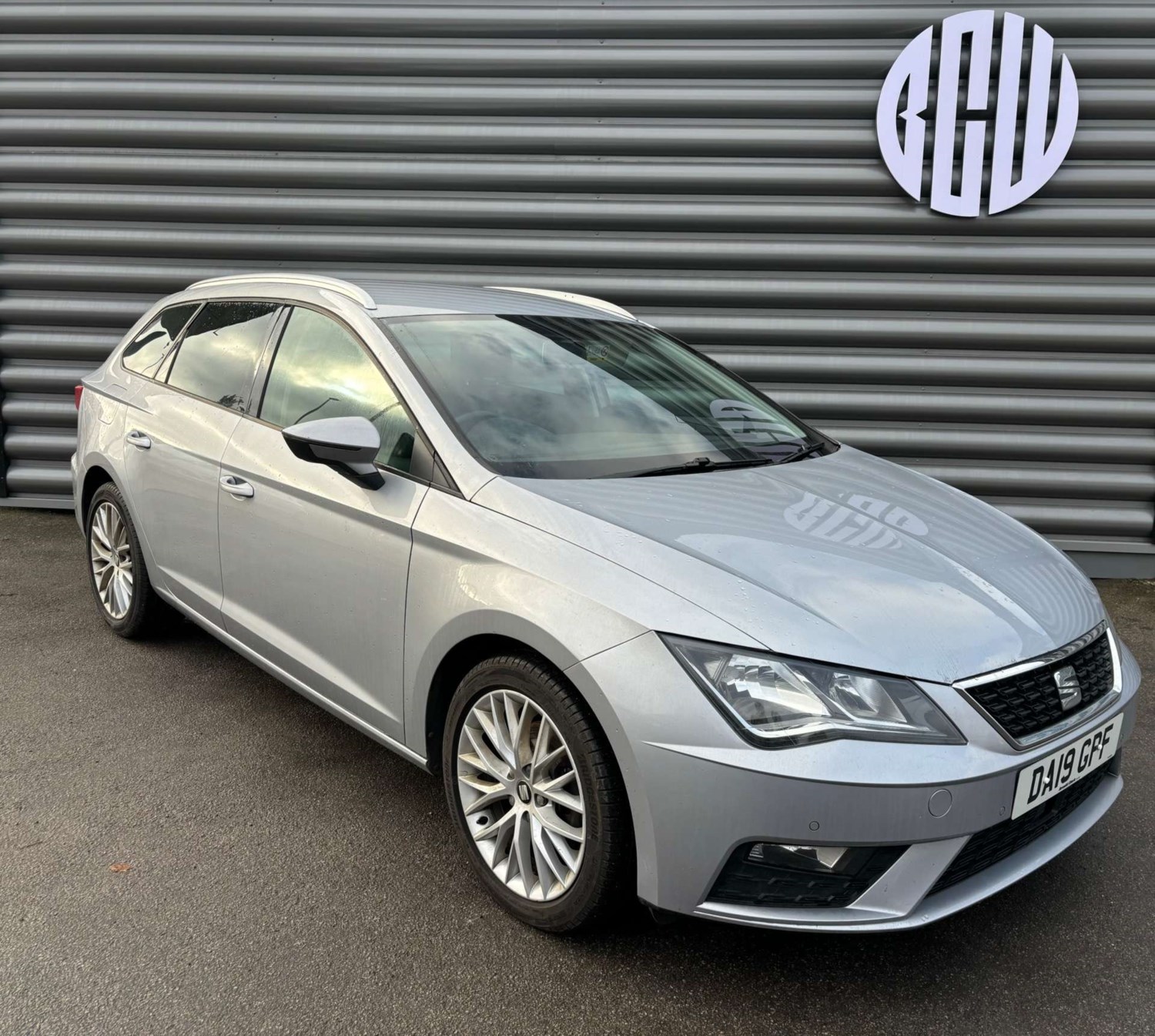 SEAT Leon Listing Image