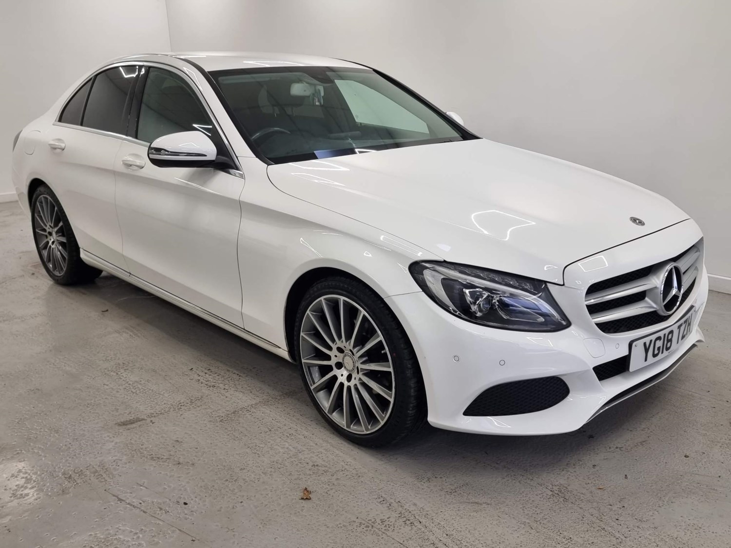 Mercedes-Benz C-Class Listing Image