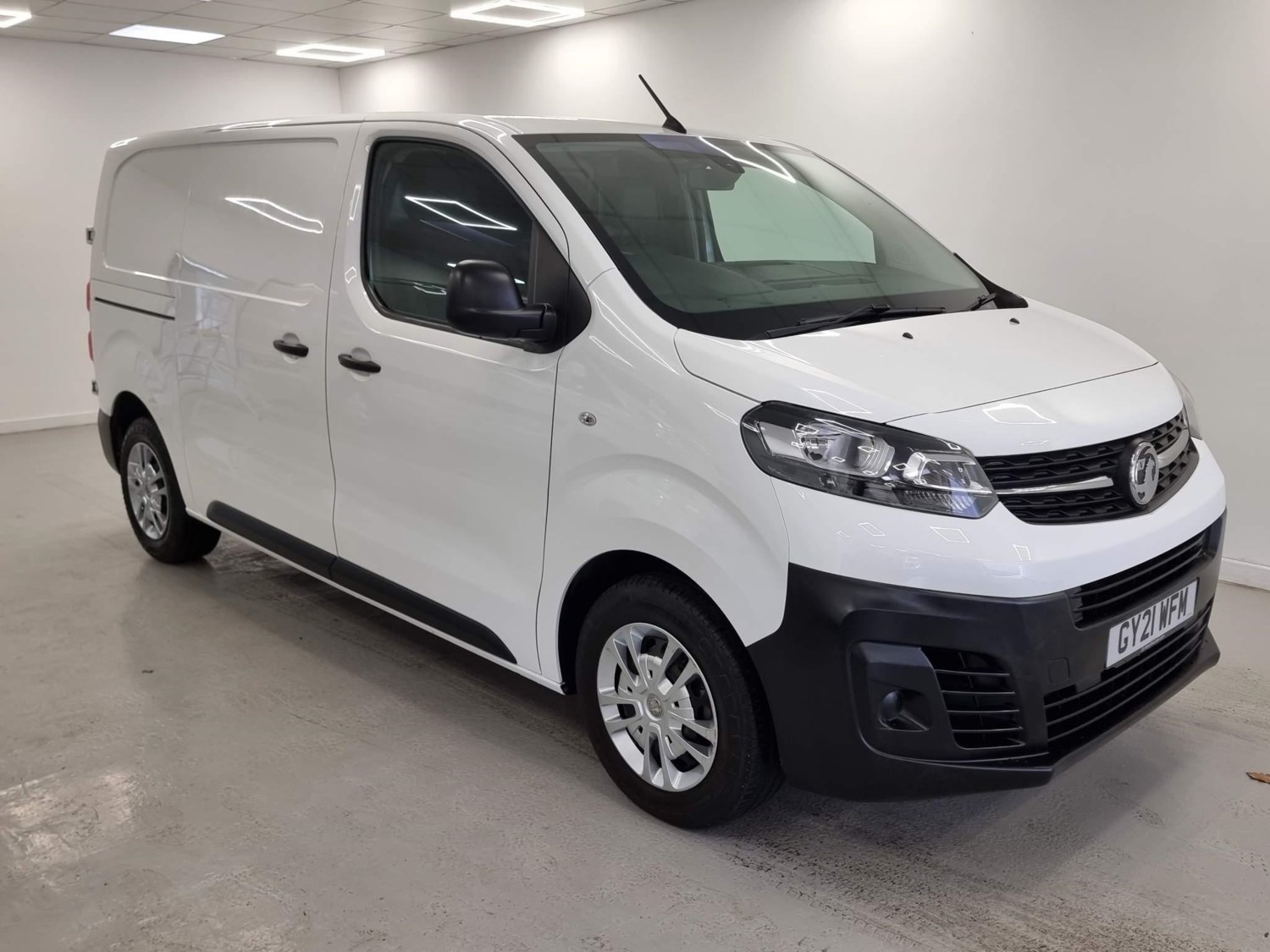 Vauxhall Vivaro Listing Image