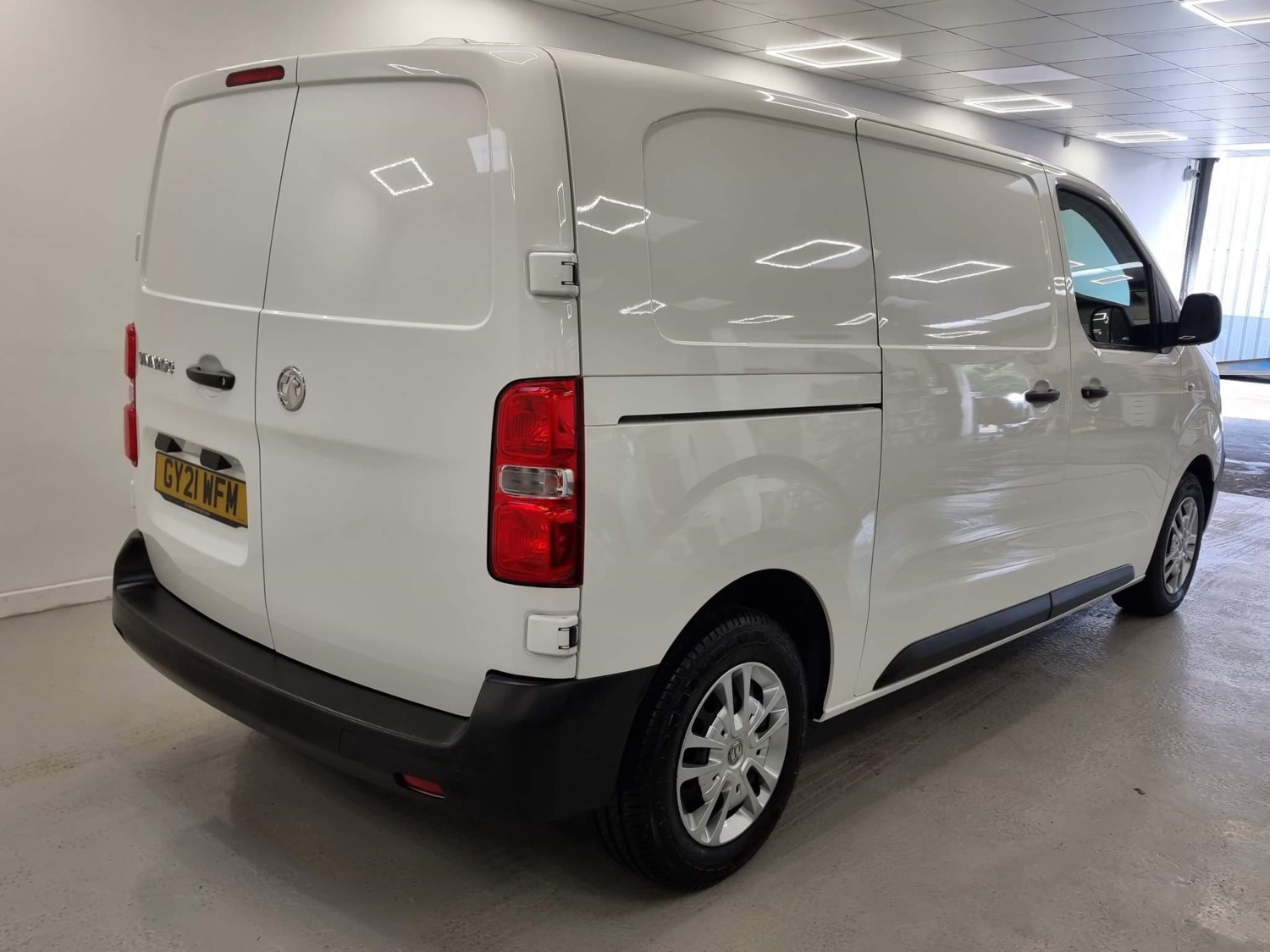 Vauxhall Vivaro Listing Image