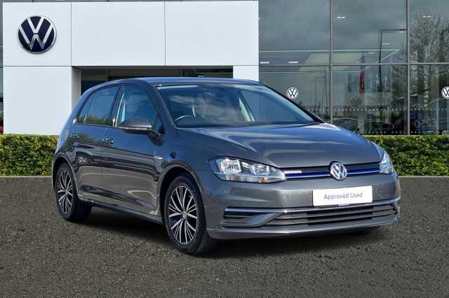 Volkswagen Golf Listing Image