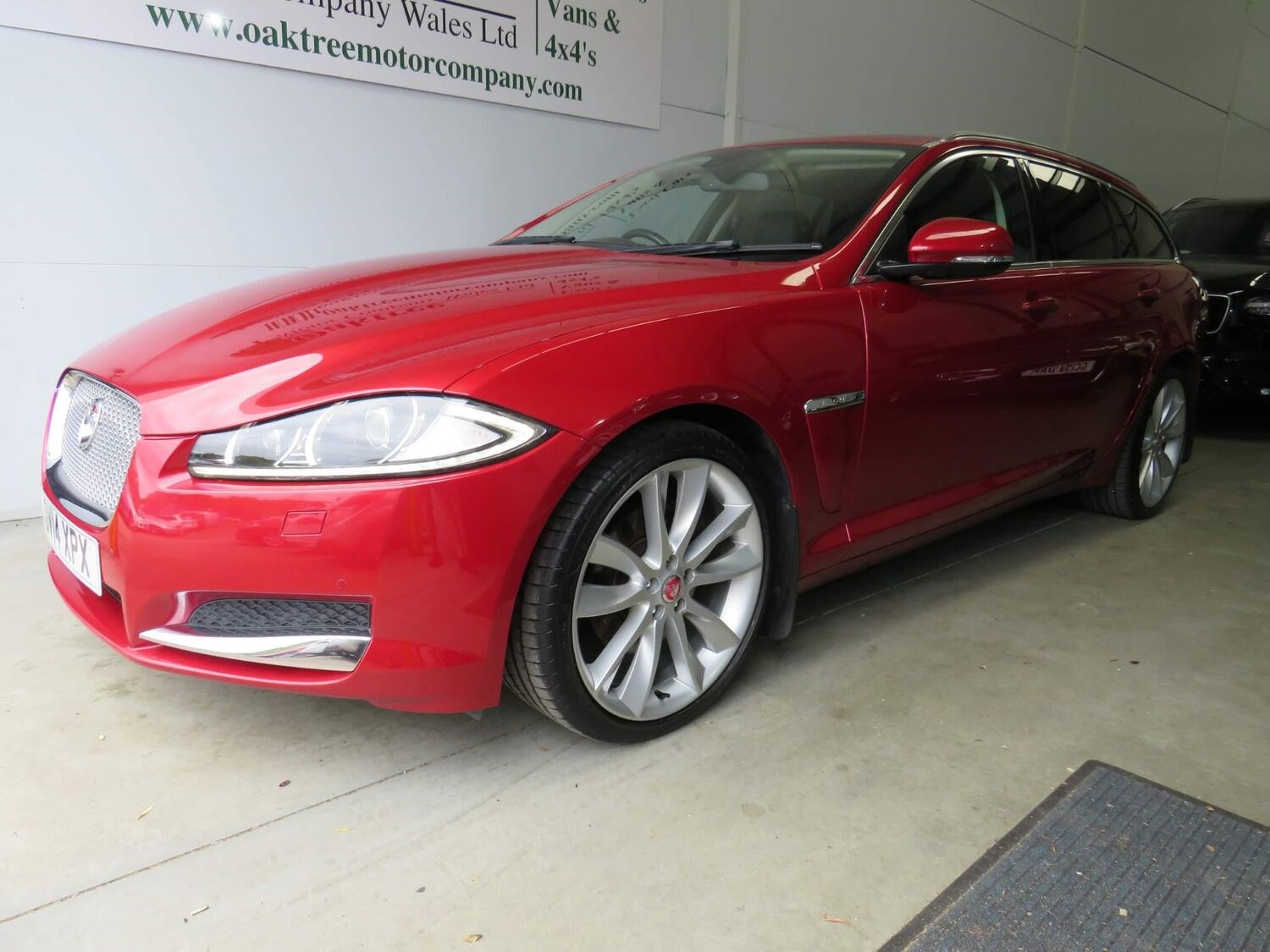 Jaguar XF Listing Image