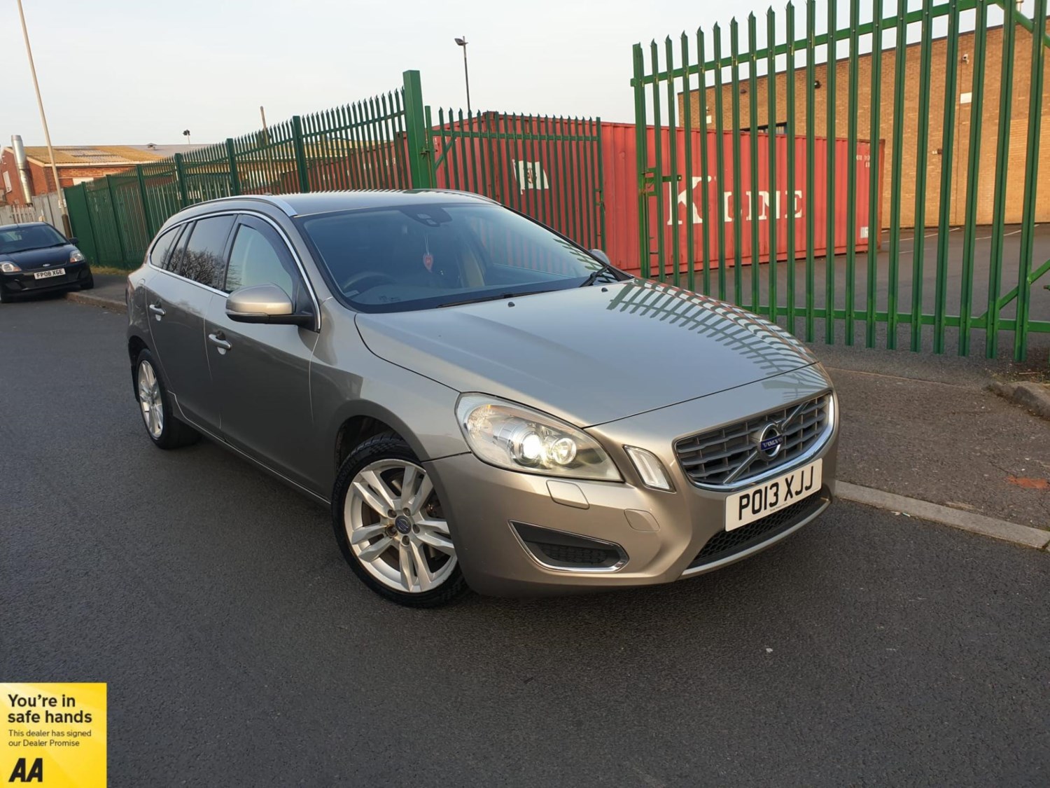 Volvo V60 Listing Image