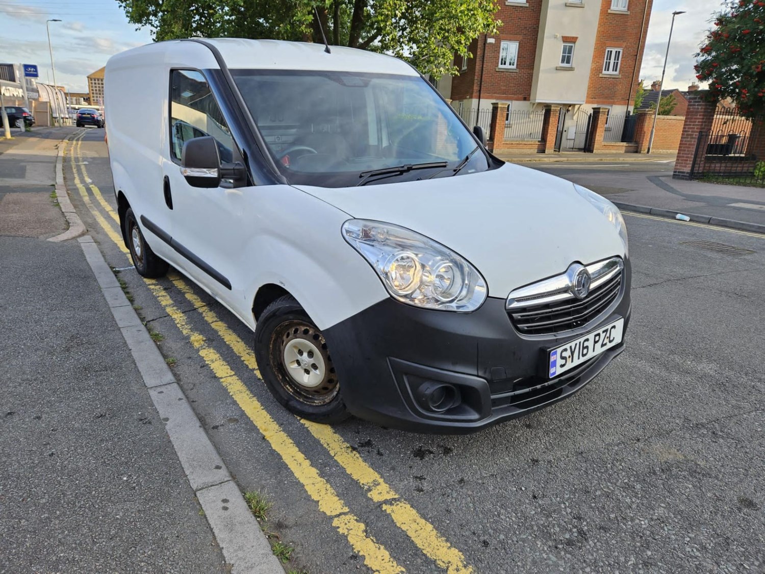 Vauxhall Combo Listing Image