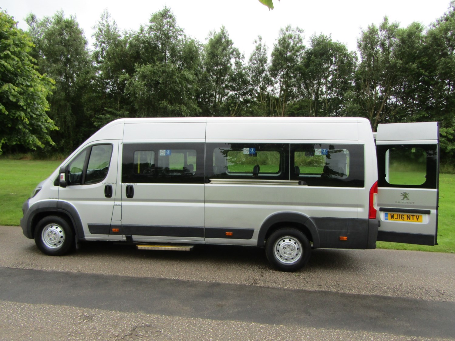 Peugeot Boxer Listing Image