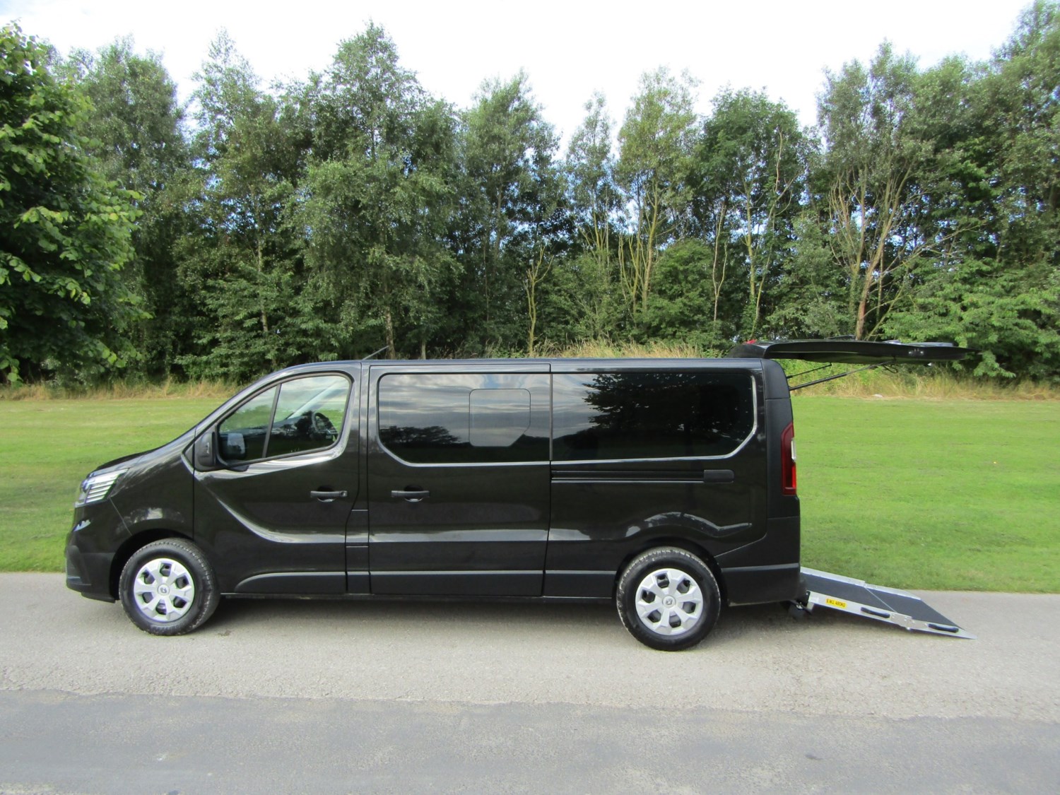 Renault Trafic Listing Image