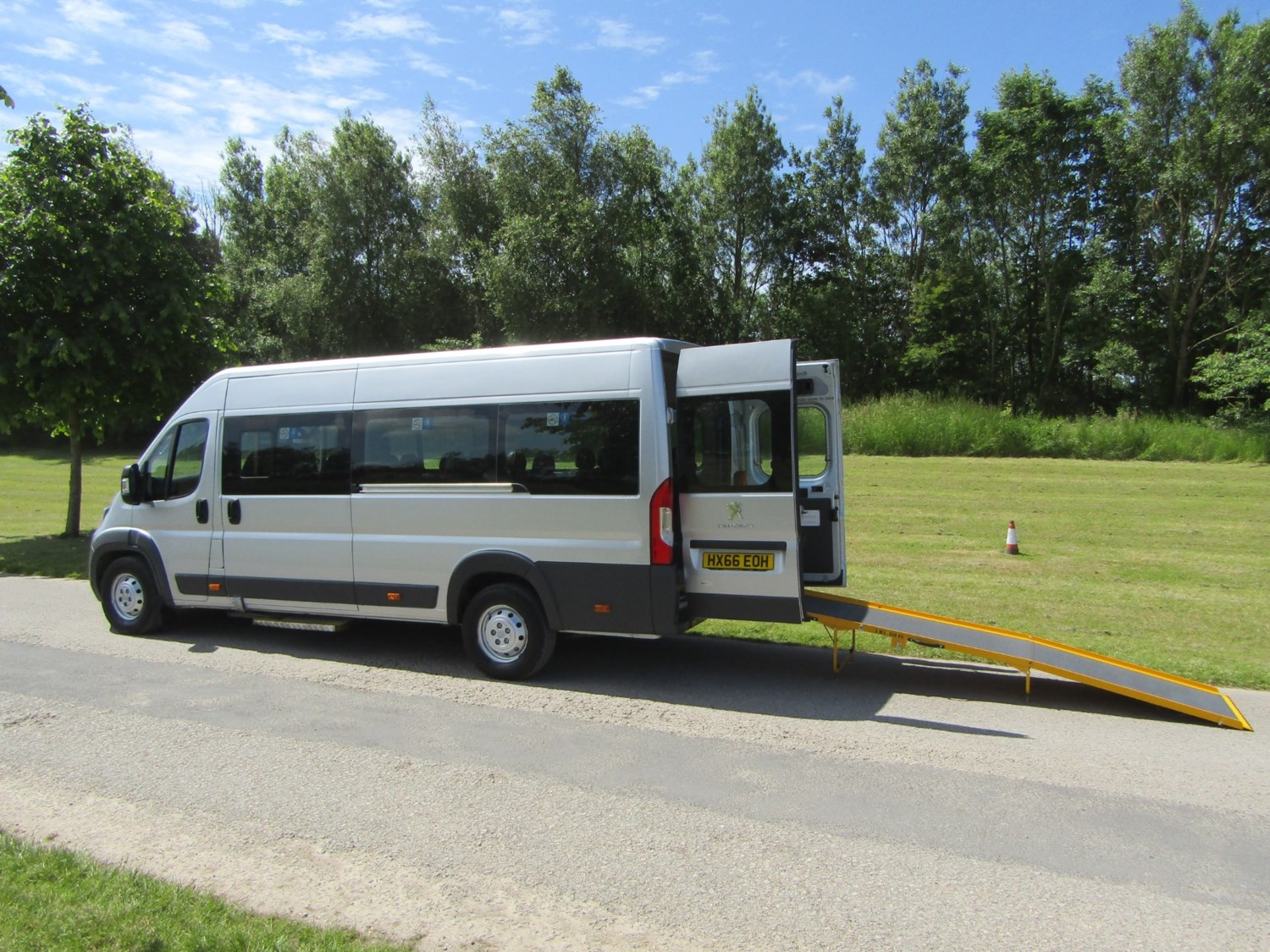 Peugeot Boxer Listing Image