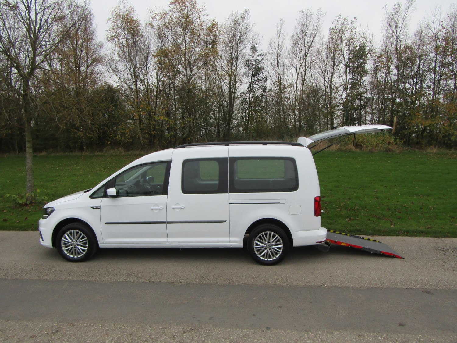 Volkswagen CADDY MAXI LIFE Listing Image