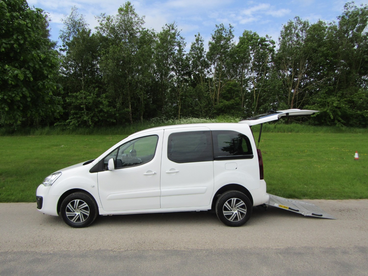 Citroen BERLINGO MULTISPACE Listing Image