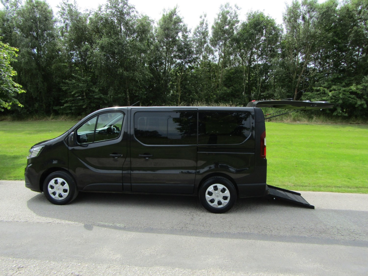 Renault Trafic Listing Image