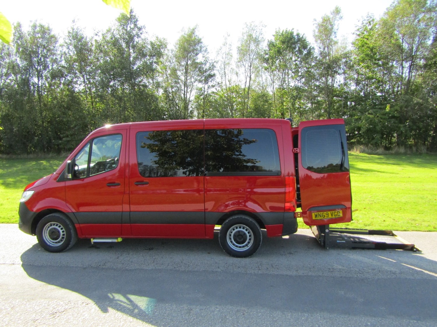 Mercedes-Benz Sprinter Listing Image