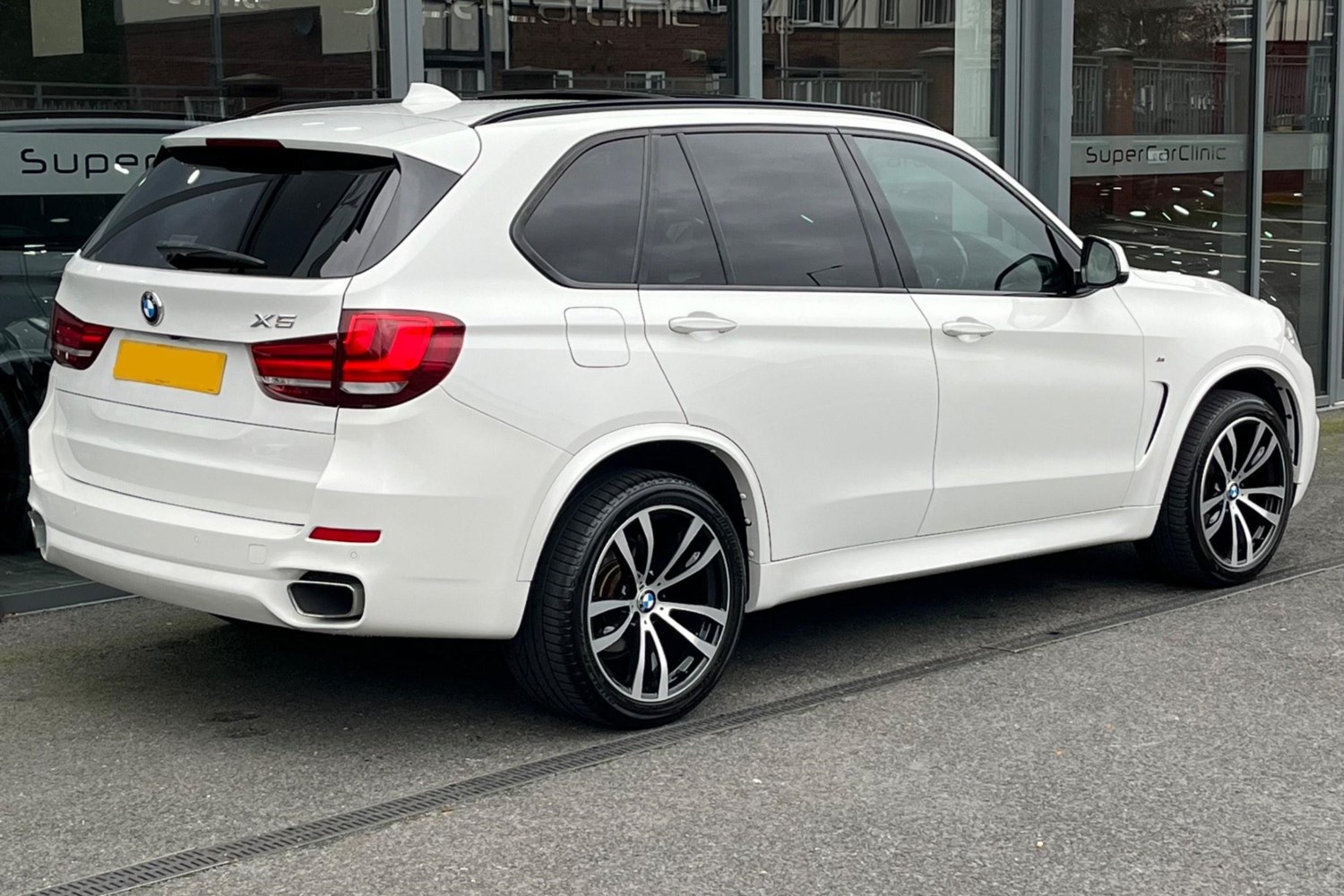 BMW X5 Listing Image