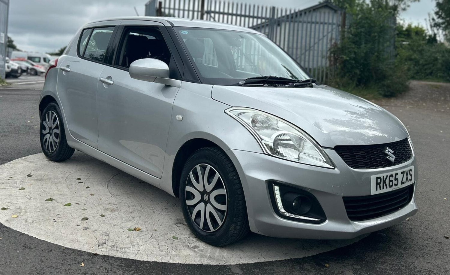 Suzuki Swift Listing Image