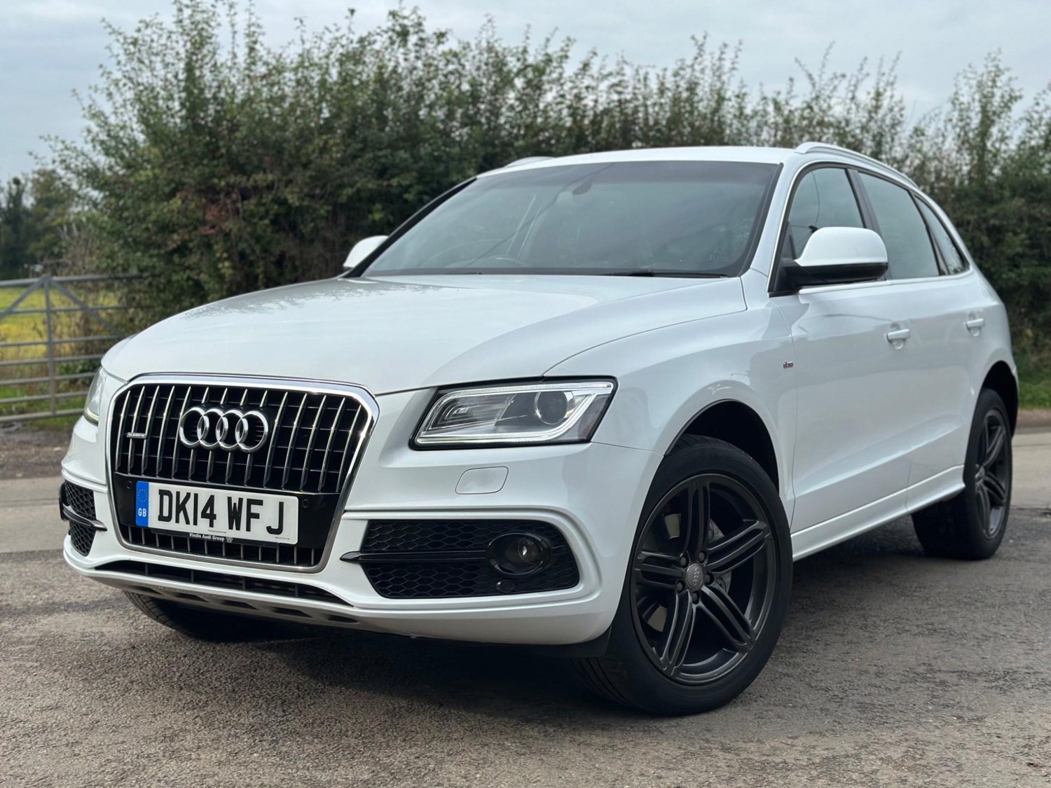 Audi Q5 Listing Image