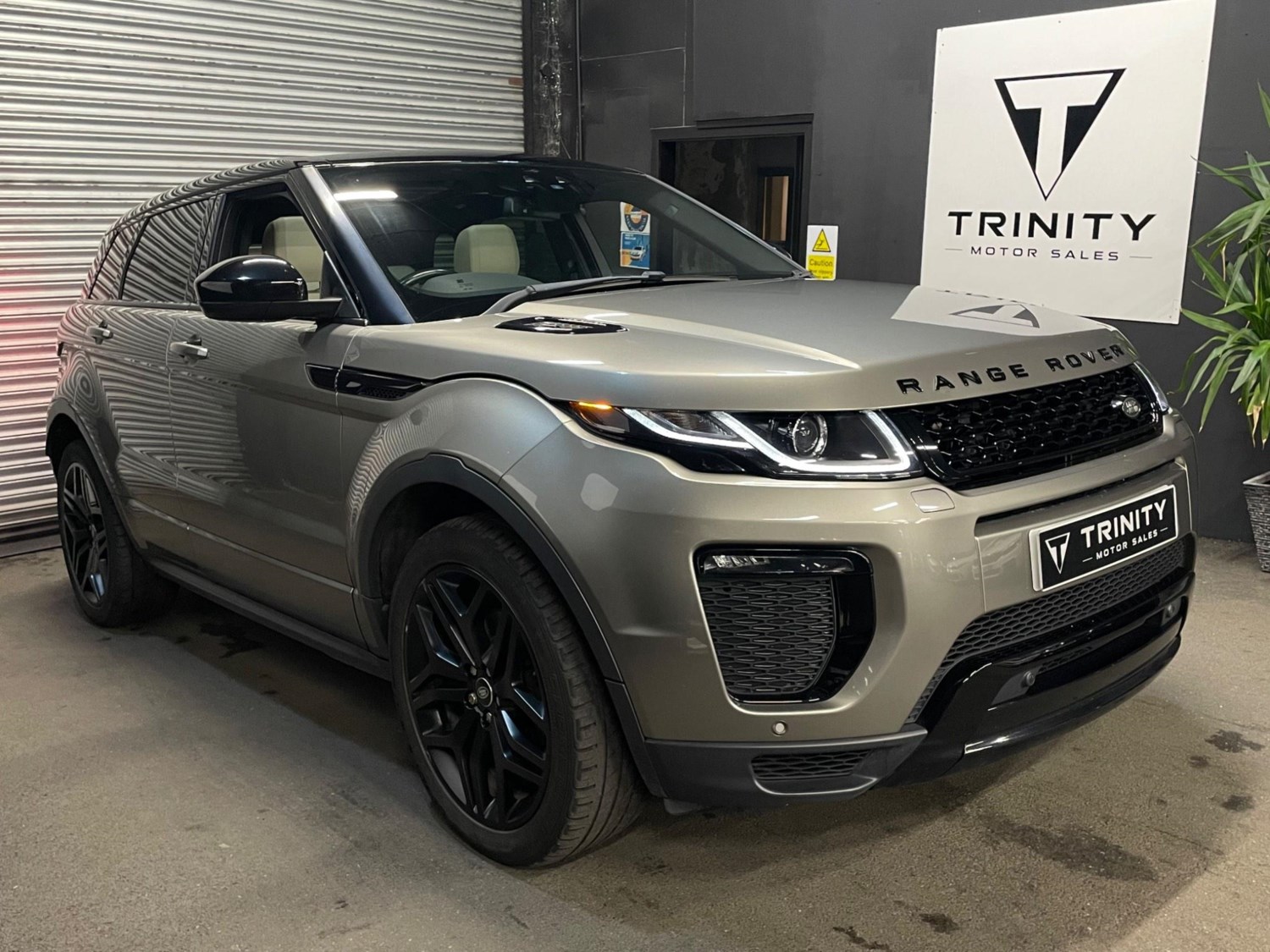 Land Rover Range Rover Evoque Listing Image