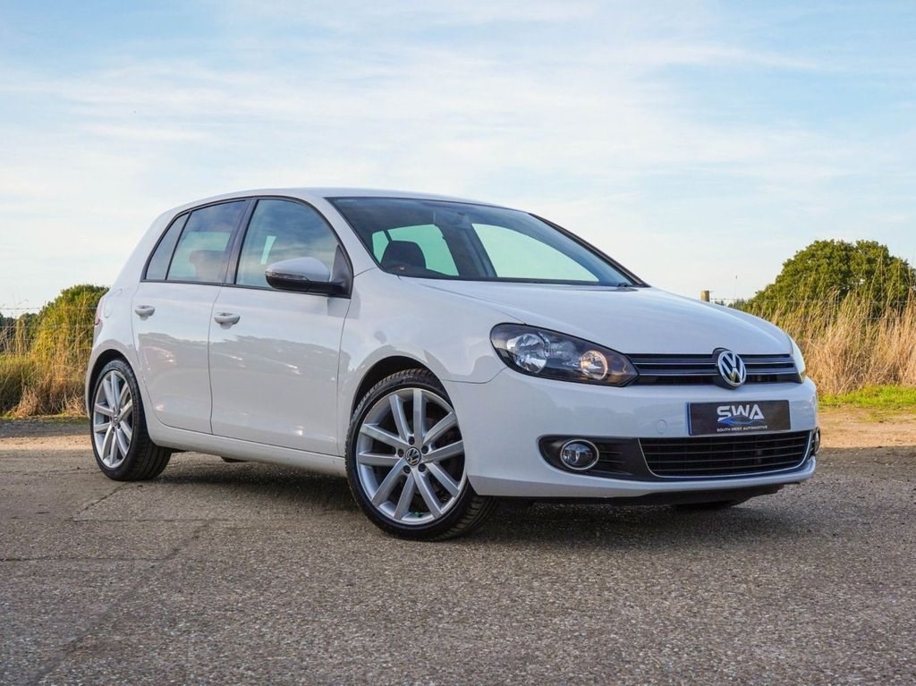 Volkswagen Golf Listing Image