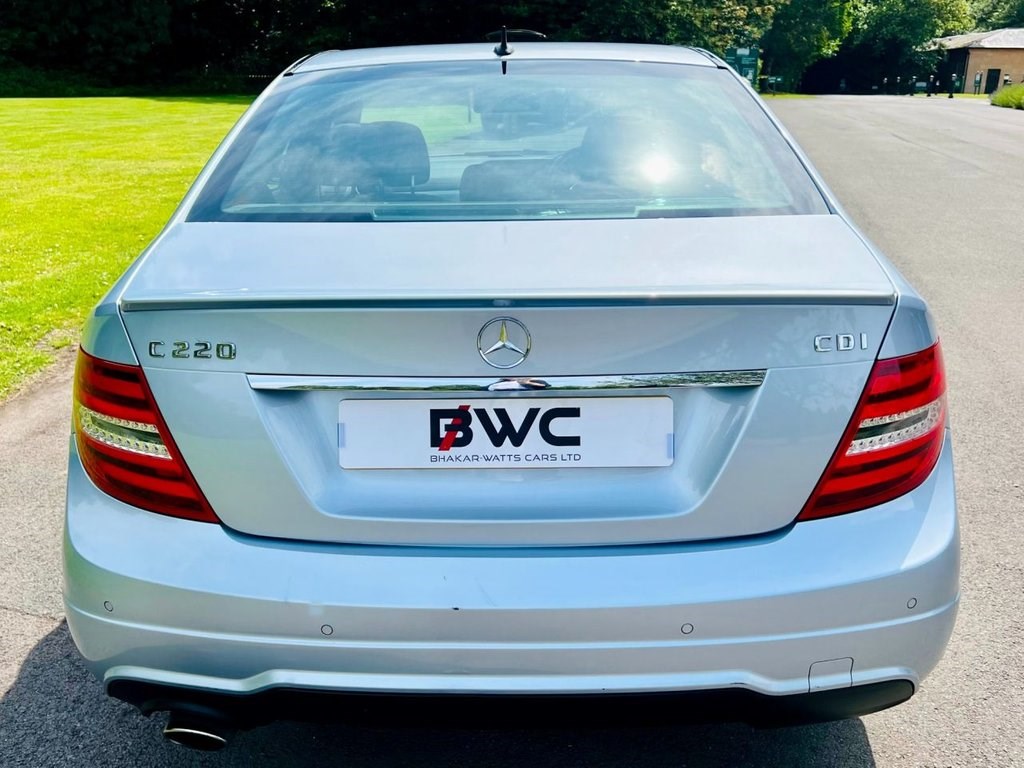 Mercedes-Benz C-Class Listing Image