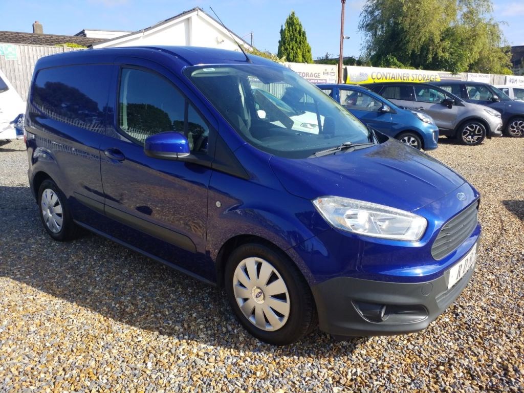 Ford Transit Courier Listing Image