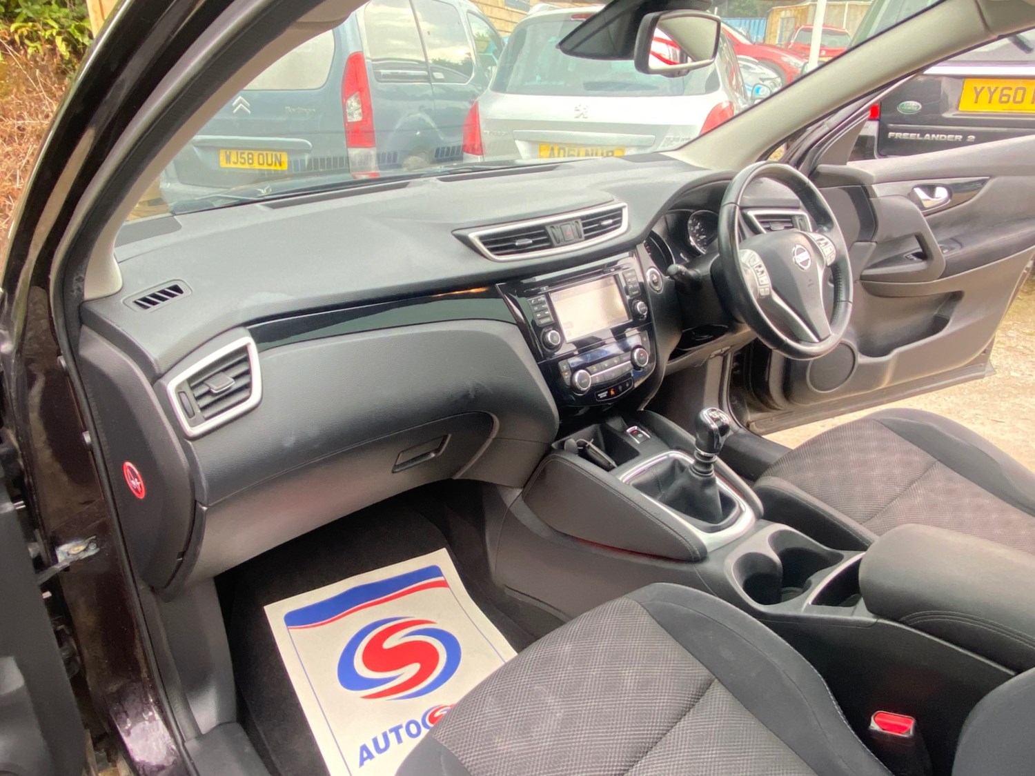 Nissan Qashqai Listing Image