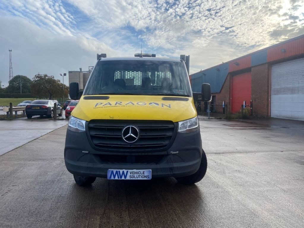 Mercedes-Benz Sprinter Listing Image