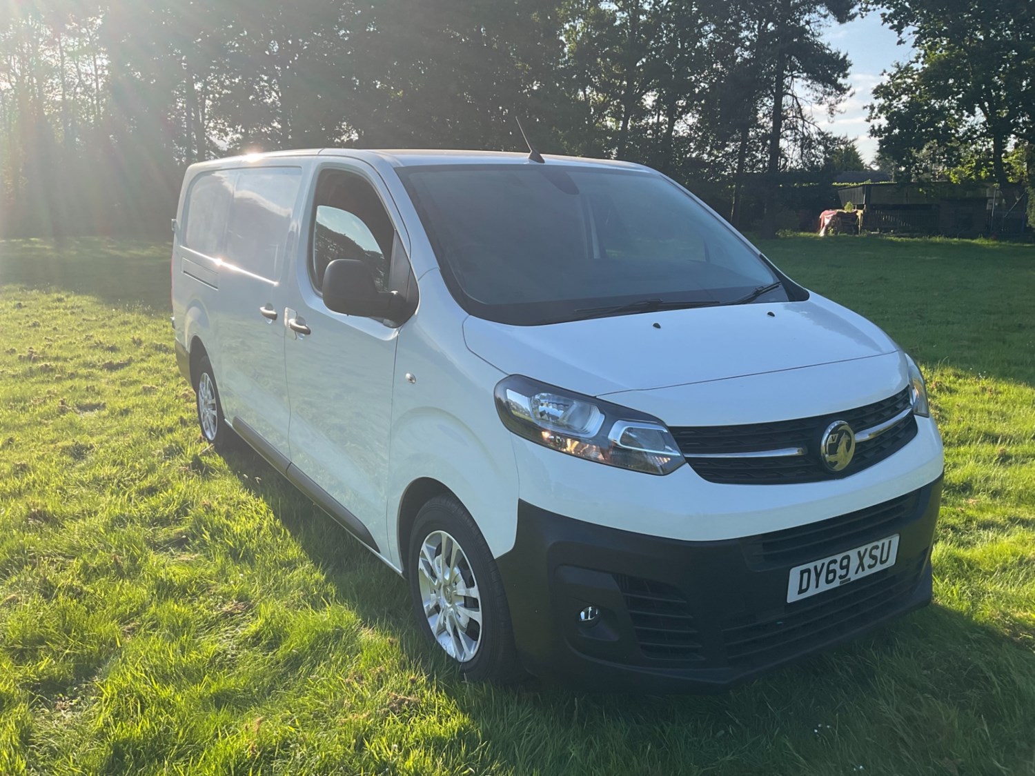 Vauxhall Vivaro Listing Image