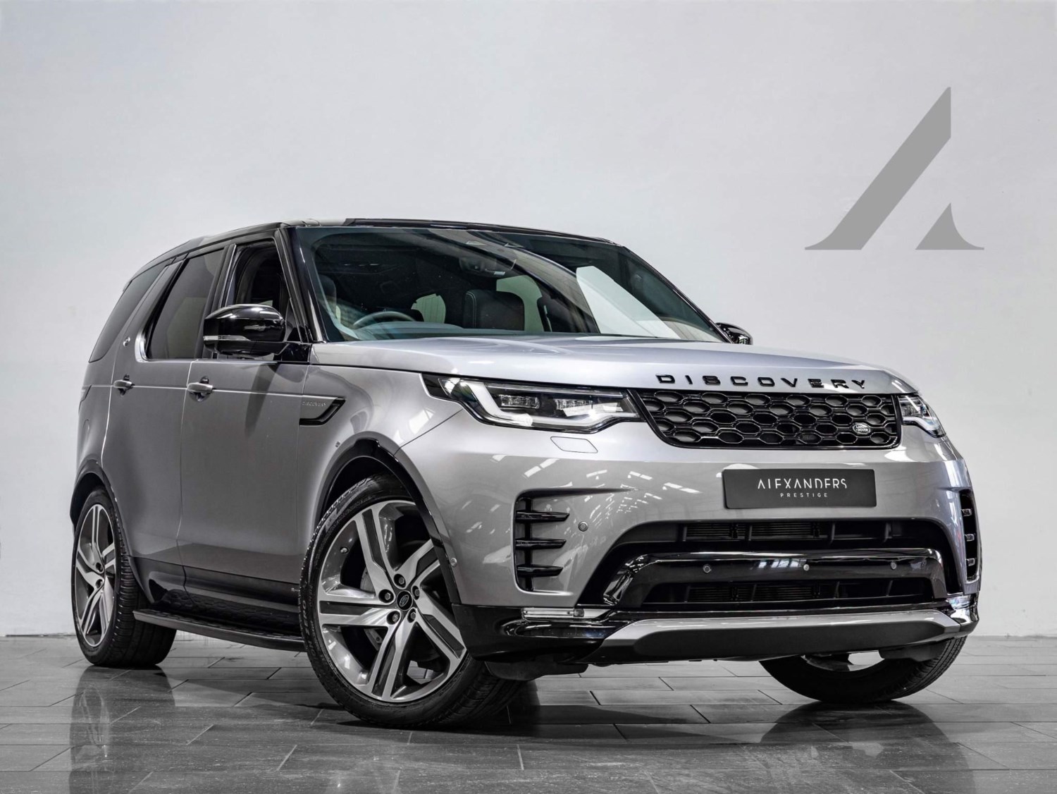 Land Rover Discovery Listing Image