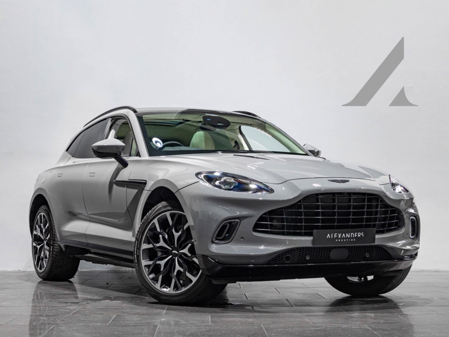 Aston Martin DBX Listing Image