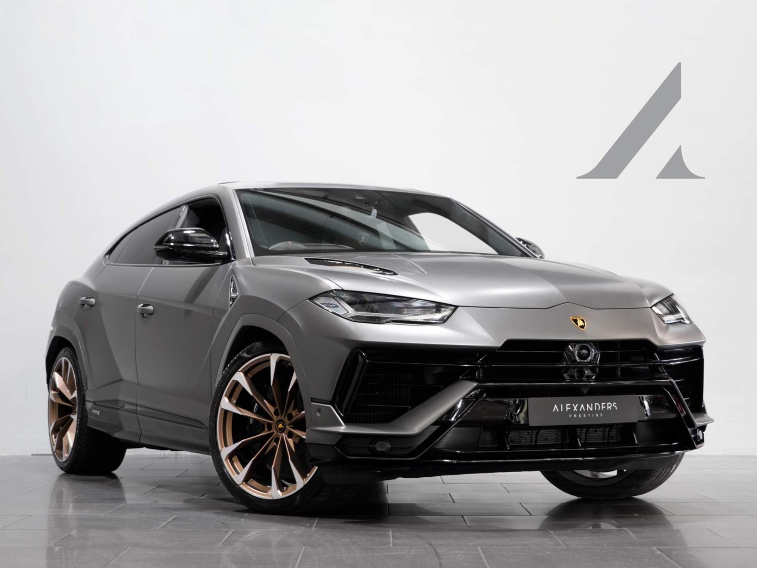 Lamborghini Urus Listing Image