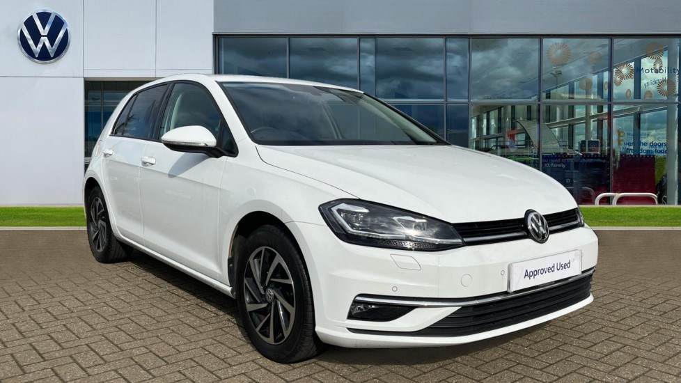 Volkswagen Golf Listing Image