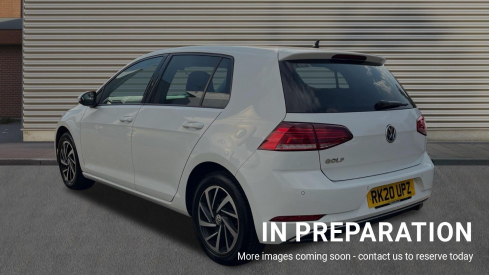 Volkswagen Golf Listing Image