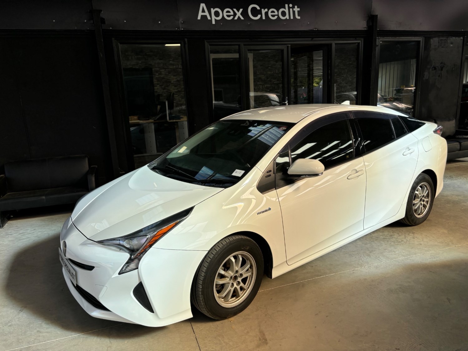 Toyota Prius Listing Image