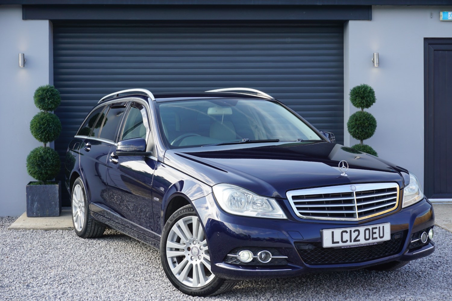 Mercedes-Benz C-Class Listing Image