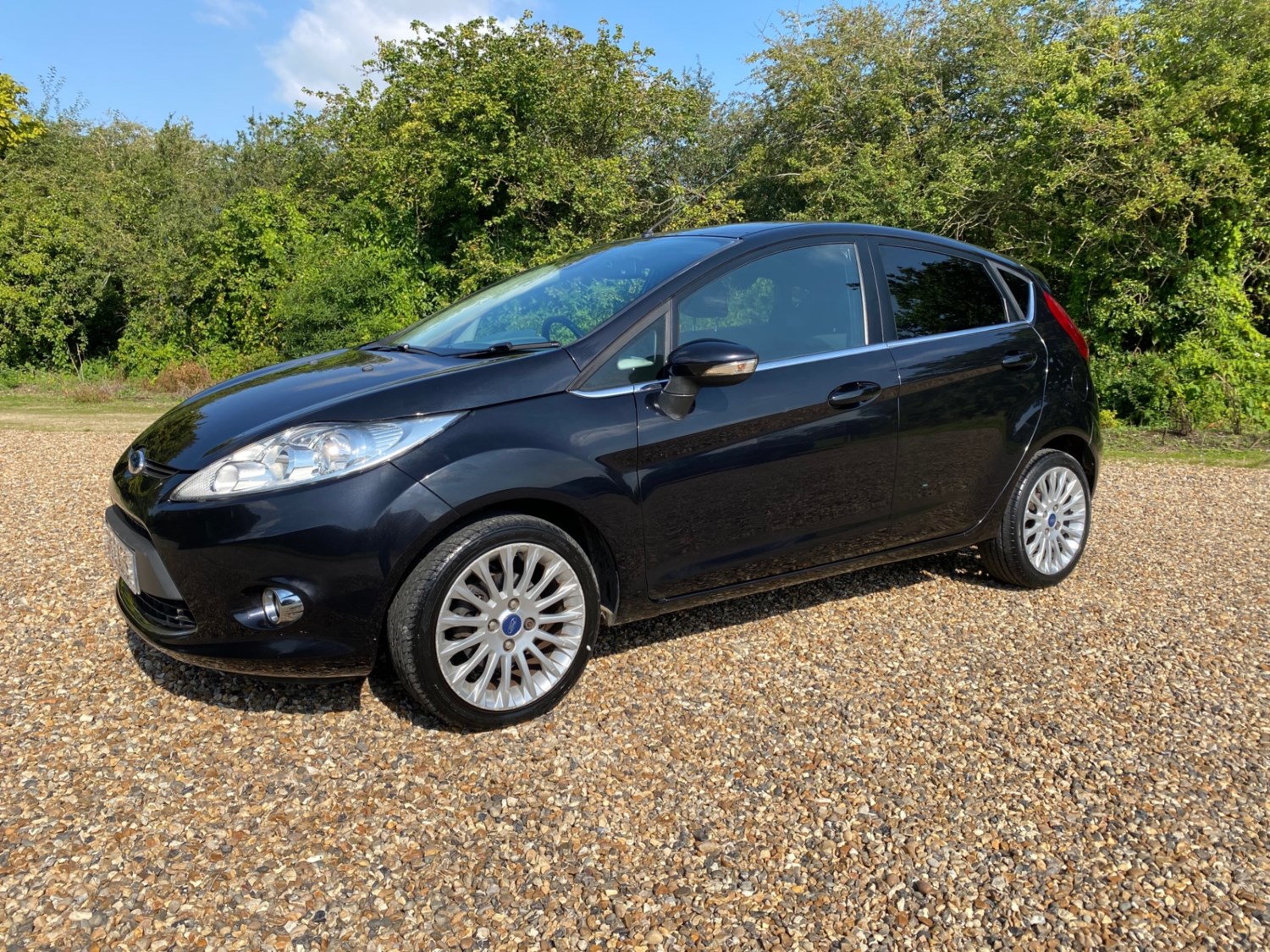 Ford Fiesta Listing Image