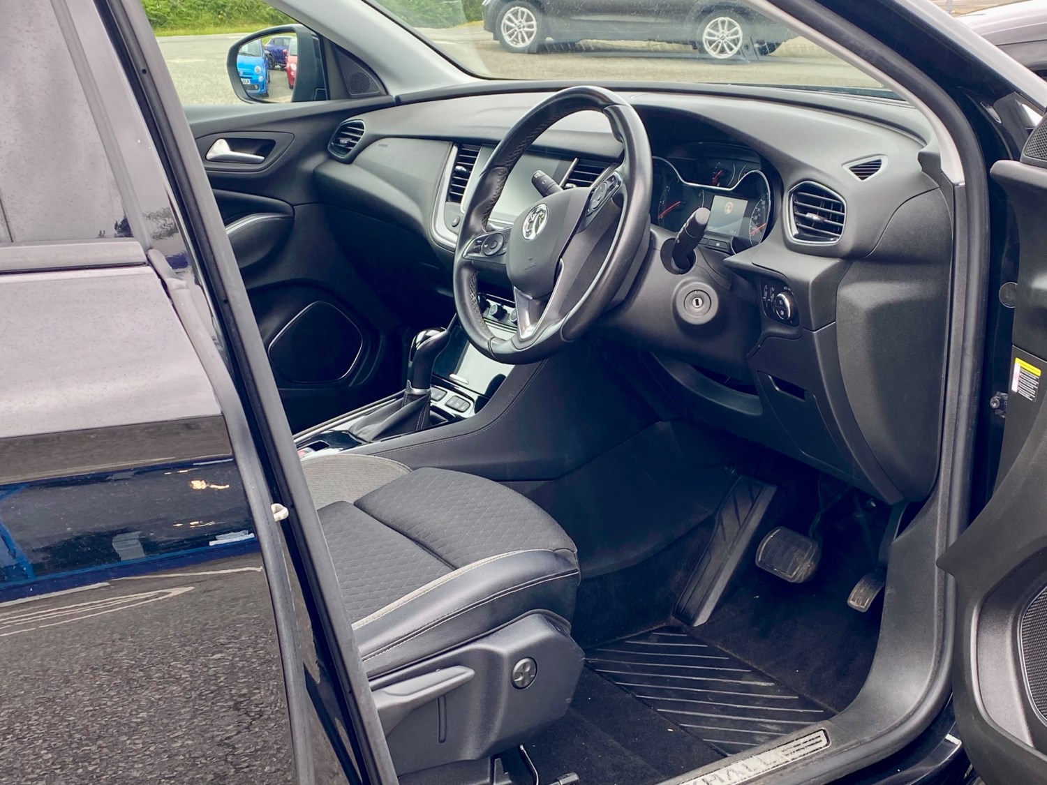 Vauxhall Grandland X Listing Image