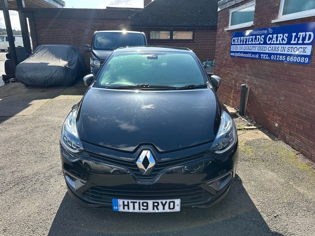 Renault Clio Listing Image