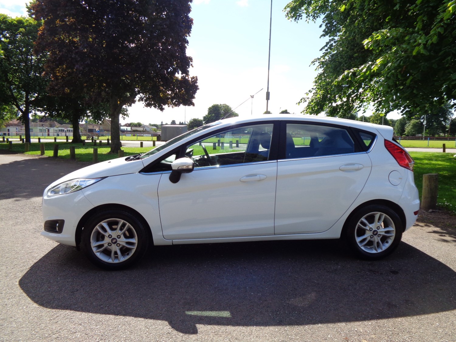 Ford Fiesta Listing Image