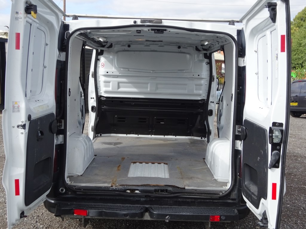 Vauxhall Vivaro Listing Image