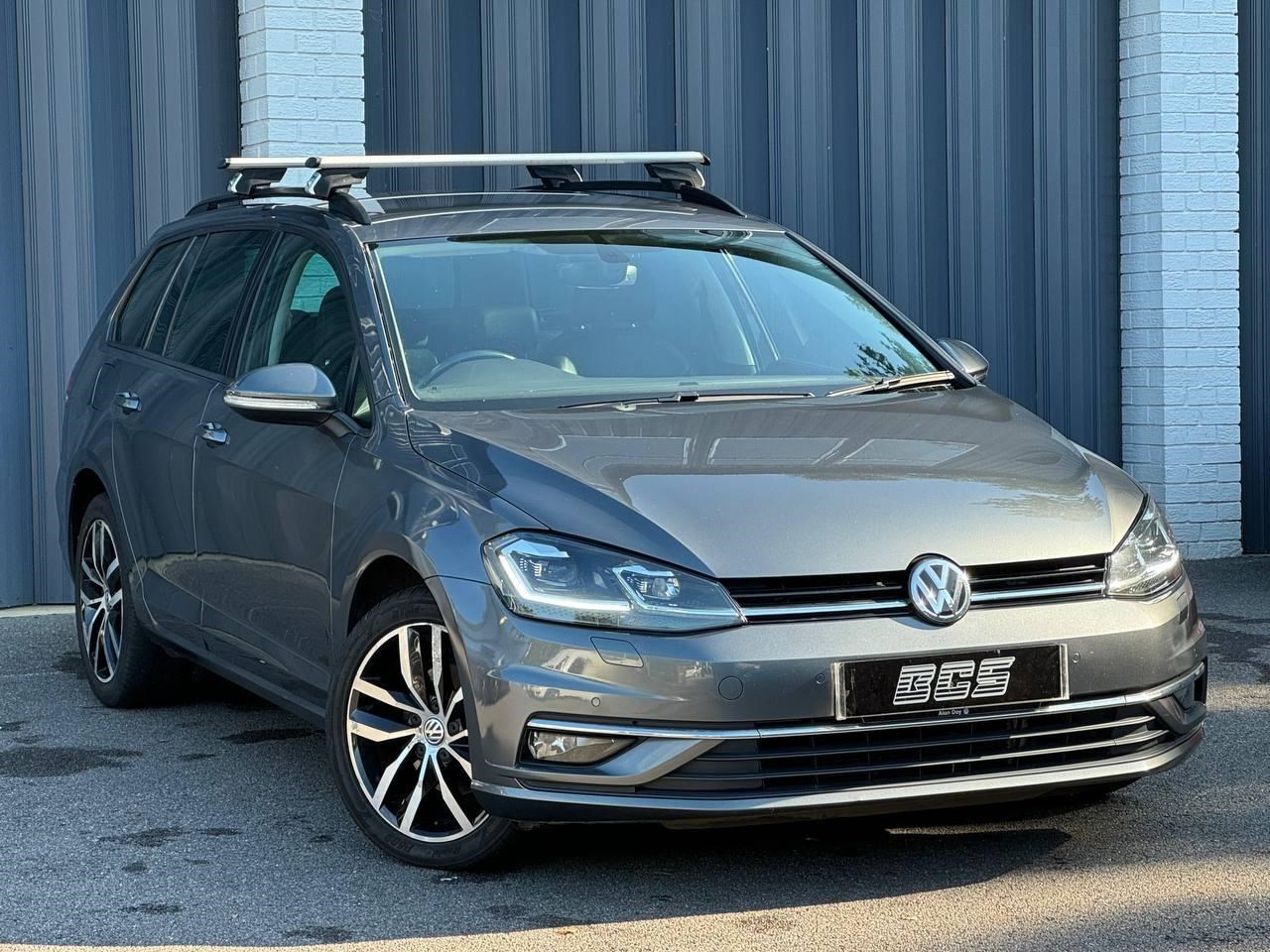 Volkswagen Golf Listing Image