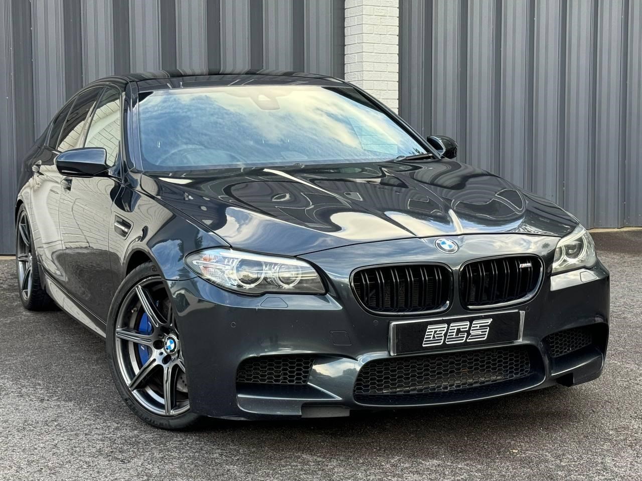 BMW M5 Listing Image