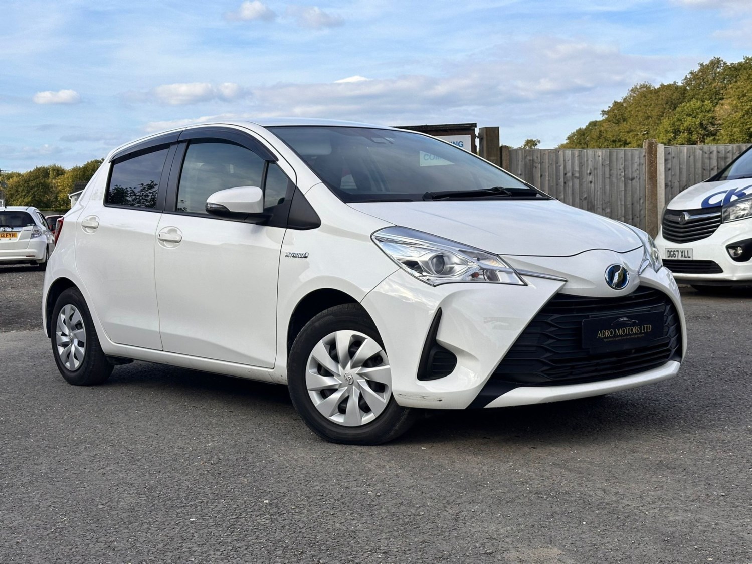 Toyota Yaris Listing Image