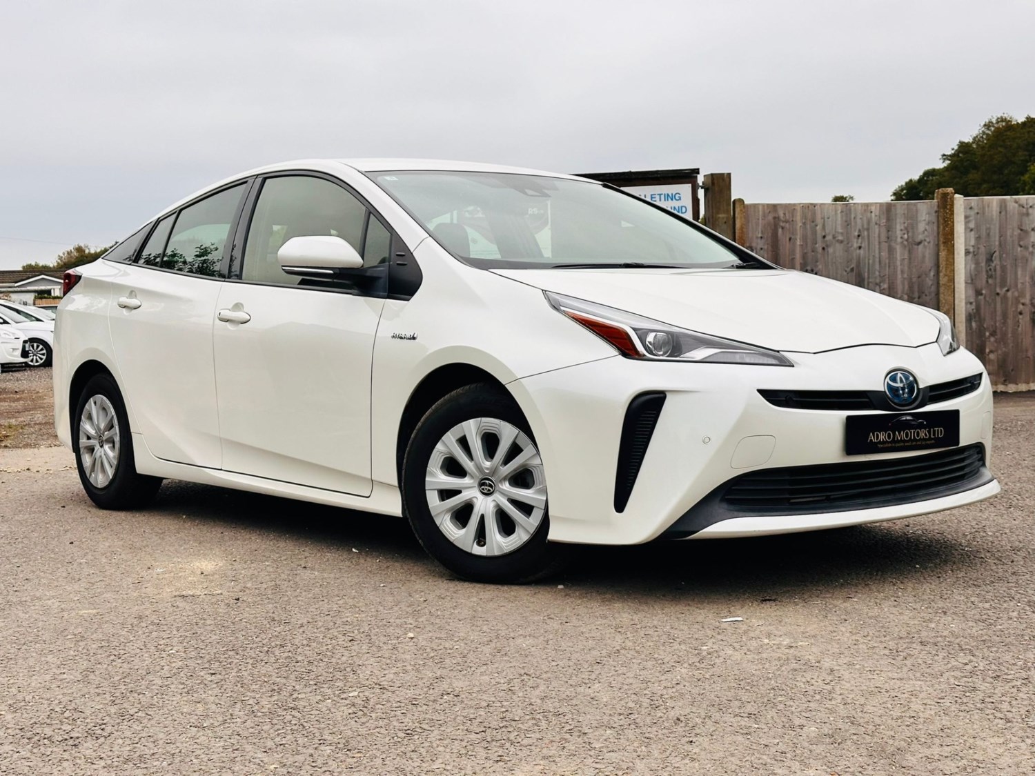 Toyota Prius Listing Image